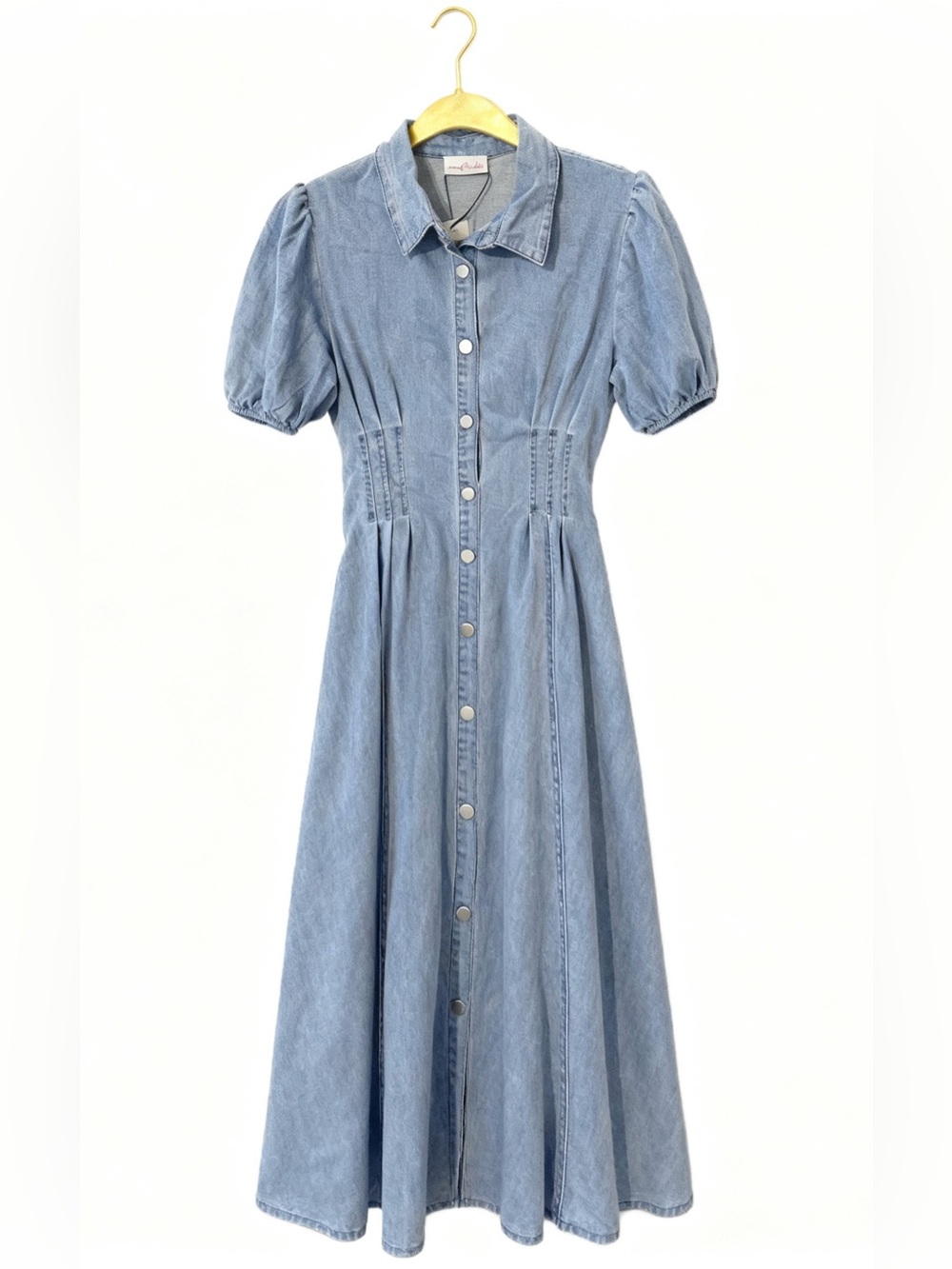 NWT Light Wash Denim Button-Front Dress with Puff Sleeves